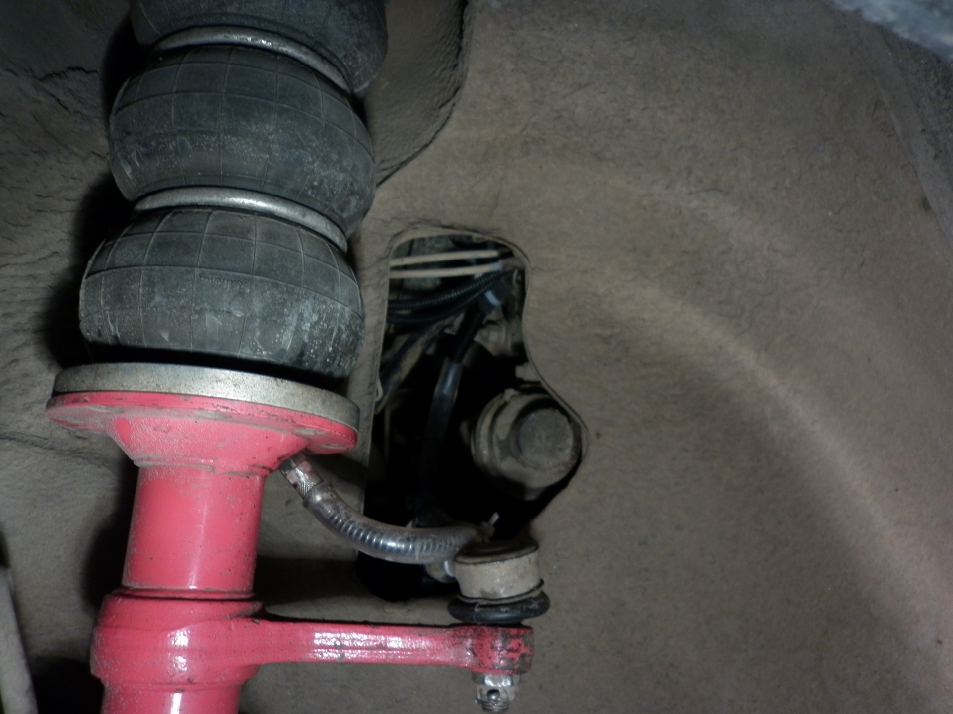 2115 бункер. Ваз 2115 отзывы. Ваз 2115 серебристая бункер. 2115 скрипы. Крепеж задней спинки ваз 2115.