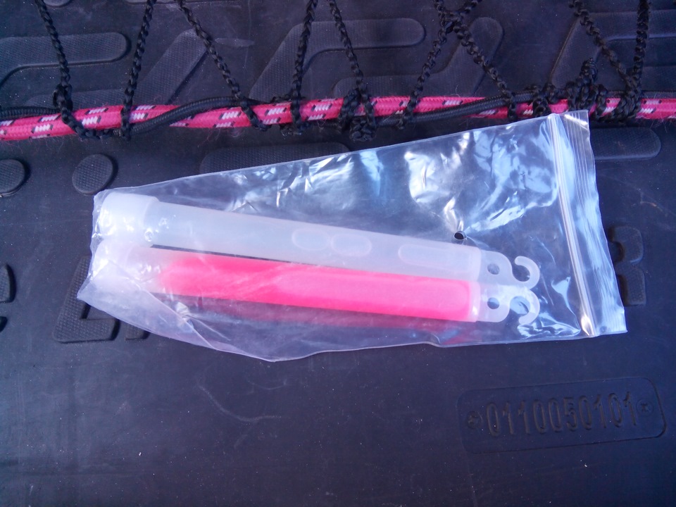 Химический источник света — 2 шт: зеленый и красный — Mazda CX-5 (1G)