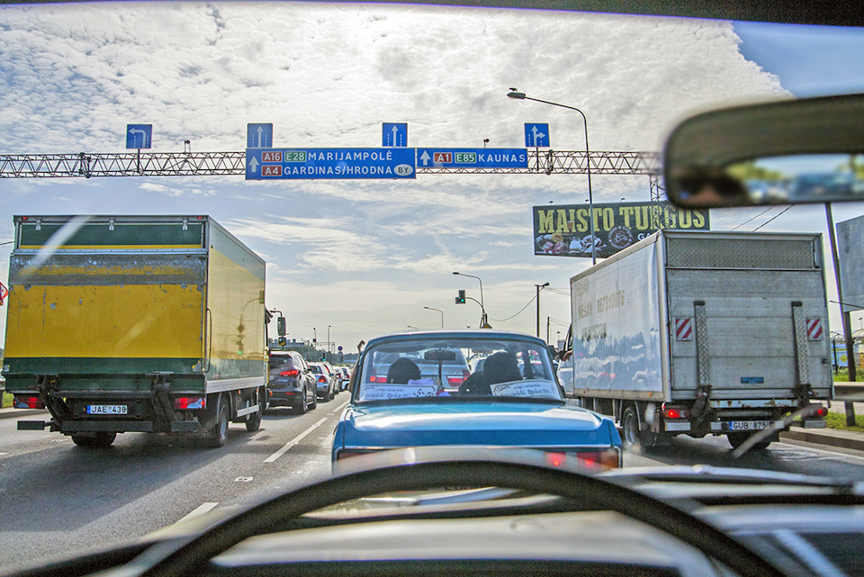 Приближаемся к Каунасу — ИЖ Москвич 412