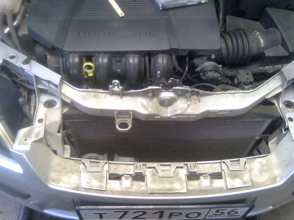 Чистка радиаторов — Ford Focus Sedan II, 1,8 л, 2006 года | своими ...