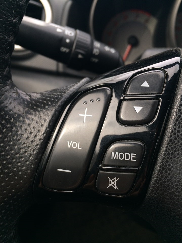 Тактильные выпуклости — Skoda Octavia A7 Mk3, 1,8 л, 2014 года ...