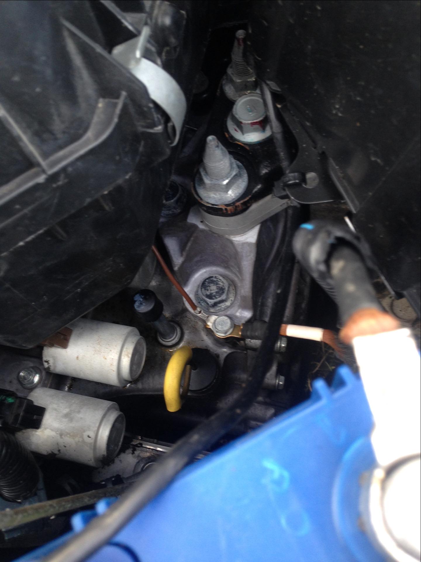 Замена уплотнительной резинки на заглушке распредвала со стороны ...