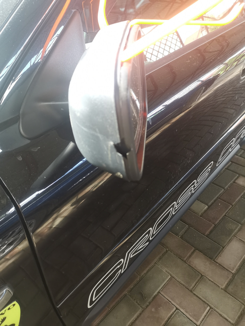 Разборка бокового зеркала — Volvo XC70 II, 2,5 л, 2005 года | поломка ...