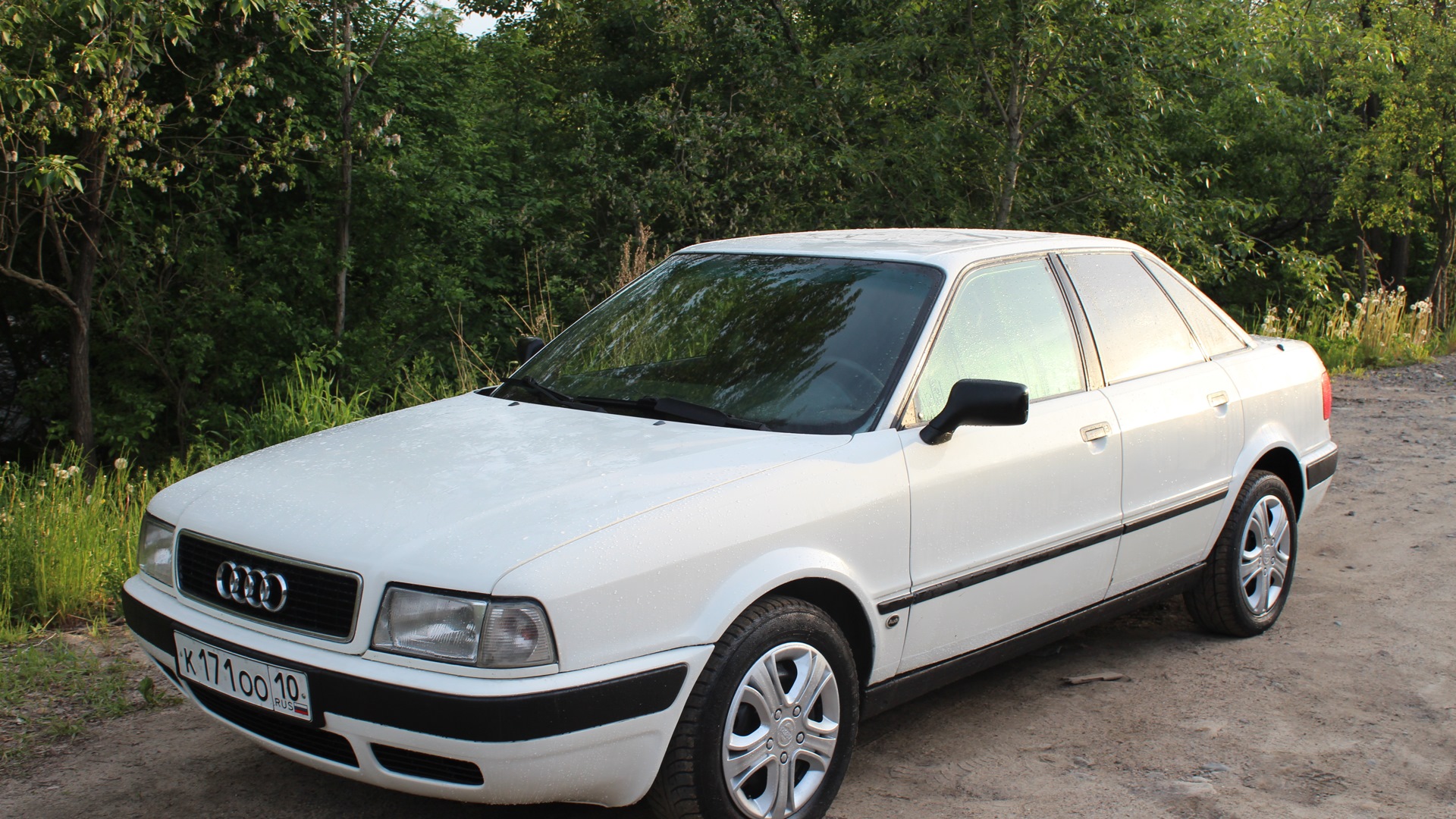 Купить ауди б4 в белоруссии. Ауди 80 б4. Audi 80 b4 белая. Audi 80 b4 1996. Ауди 80 б4 1992.