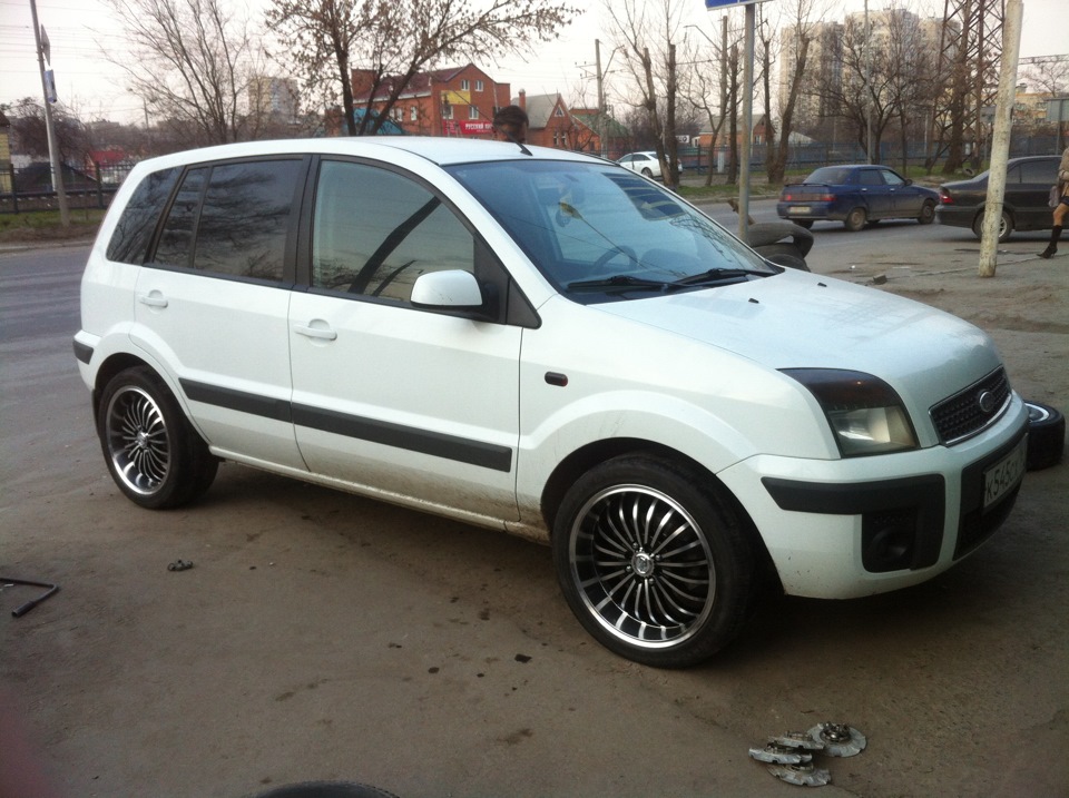 Ford Fusion 2008 прокаченный