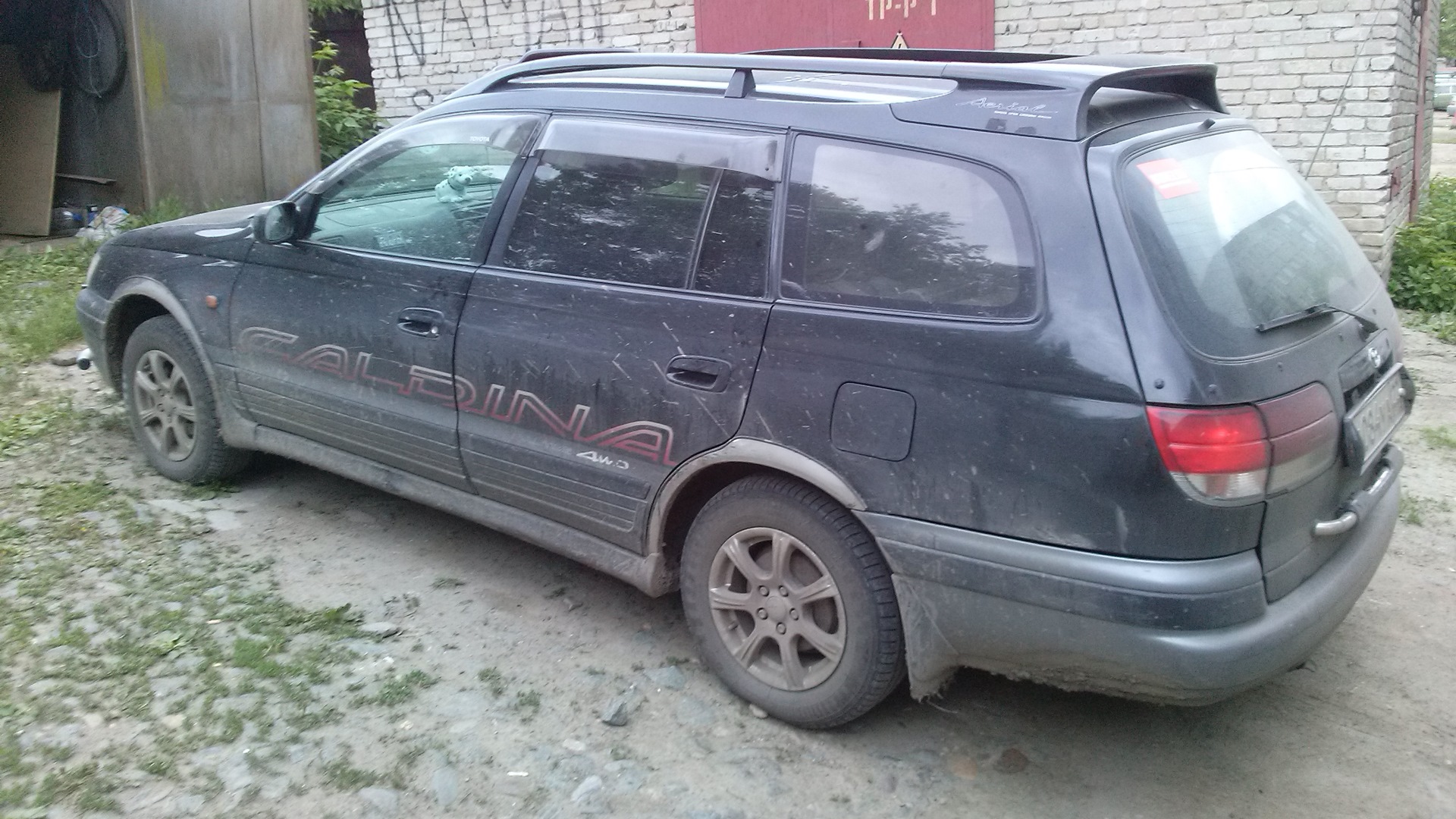 Toyota Caldina Aerial 1996