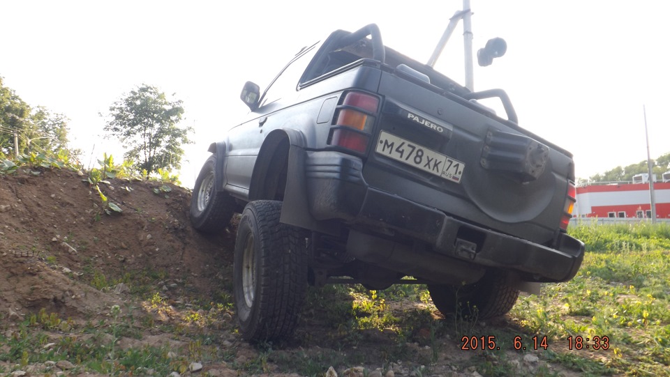 Фото в бортжурнале Mitsubishi Pajero (2G). Запчасти на фото: 6141B