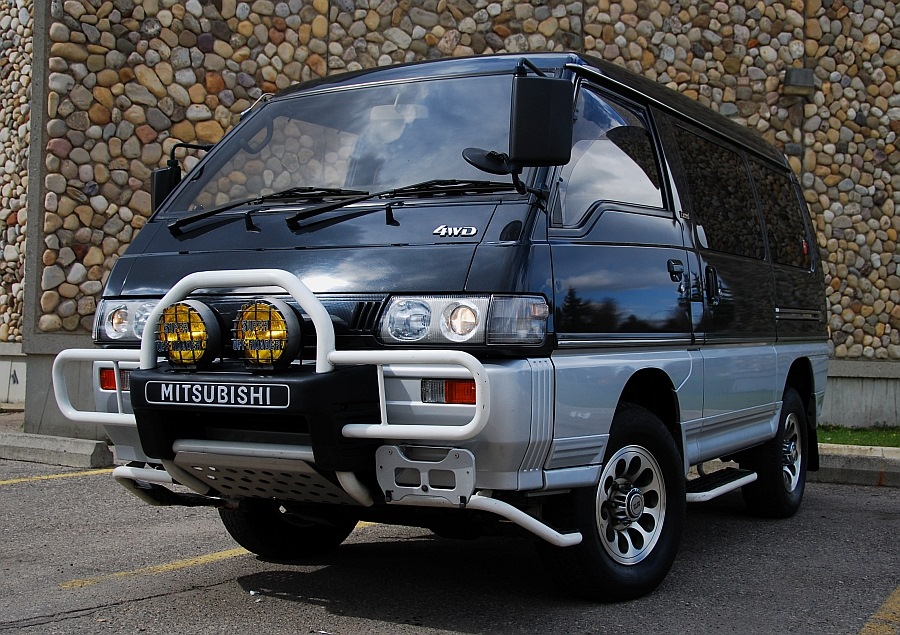 Mitsubishi delica фотографии