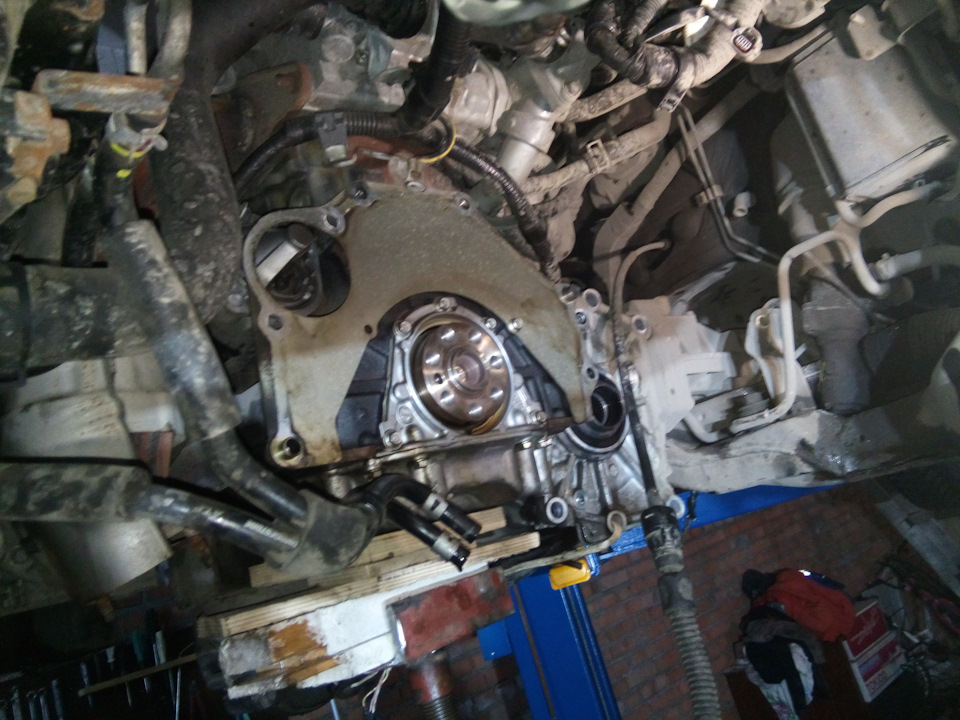 Сальник коленвала день первый. — Mitsubishi Outlander (1G), 2,4 л, 2007 ...