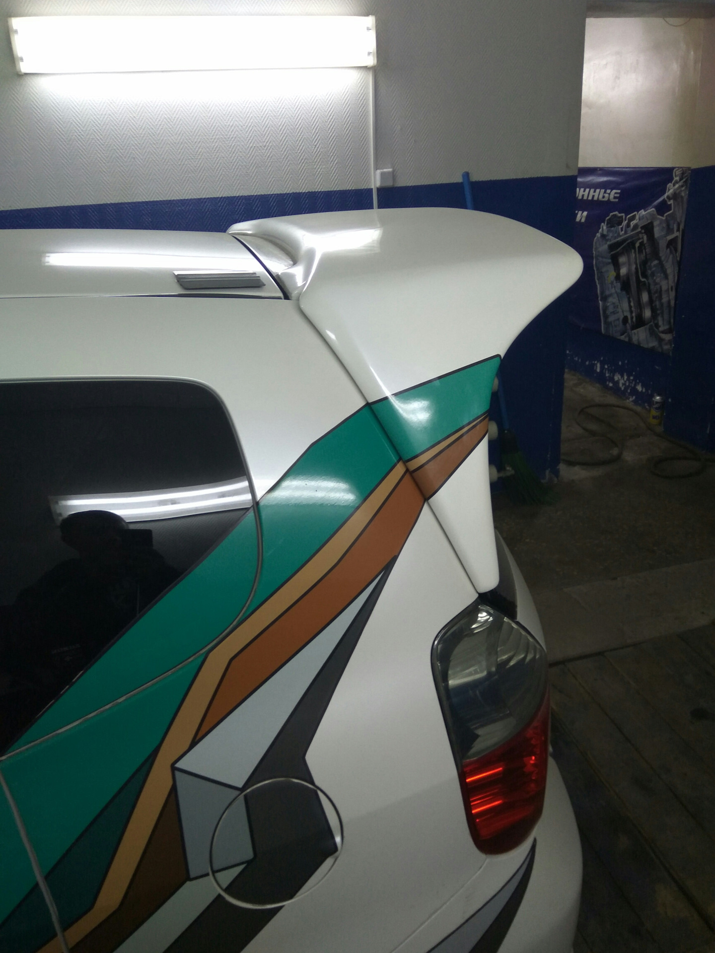 Наклейка на спойлер — Honda Fit (1G), 1,5 л, 2003 года | стайлинг | DRIVE2