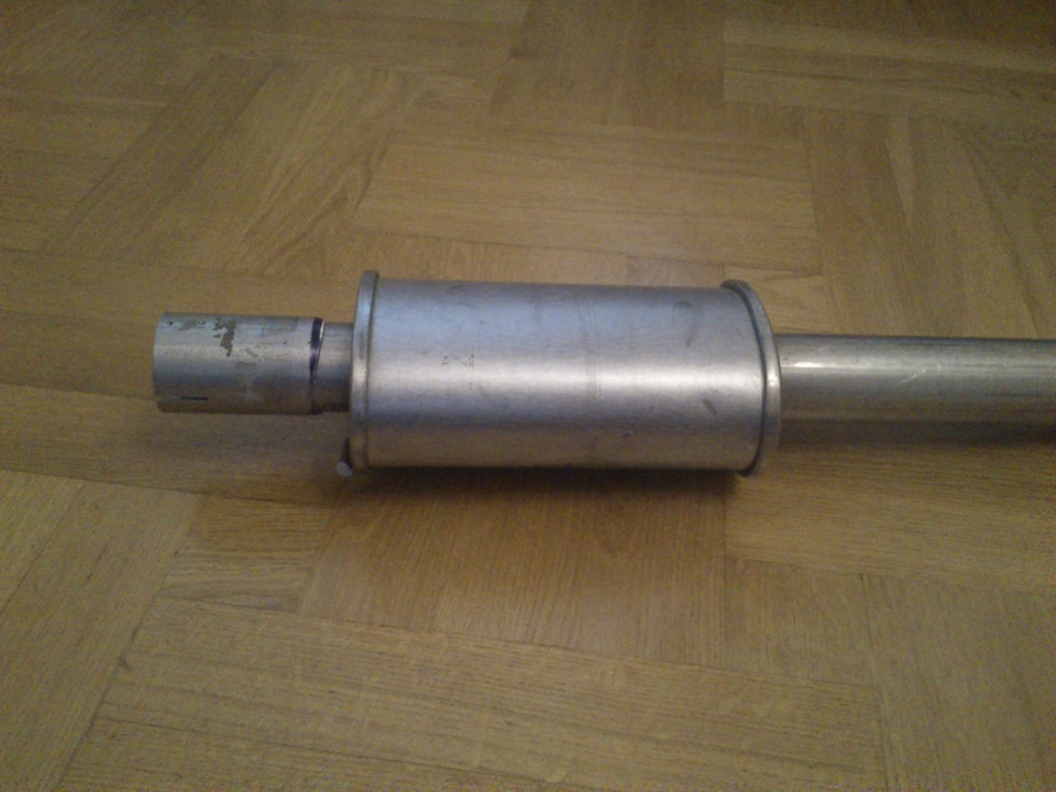 Замена пламегасителя — Москвич 2141, 2 л, 1987 года | своими руками ...