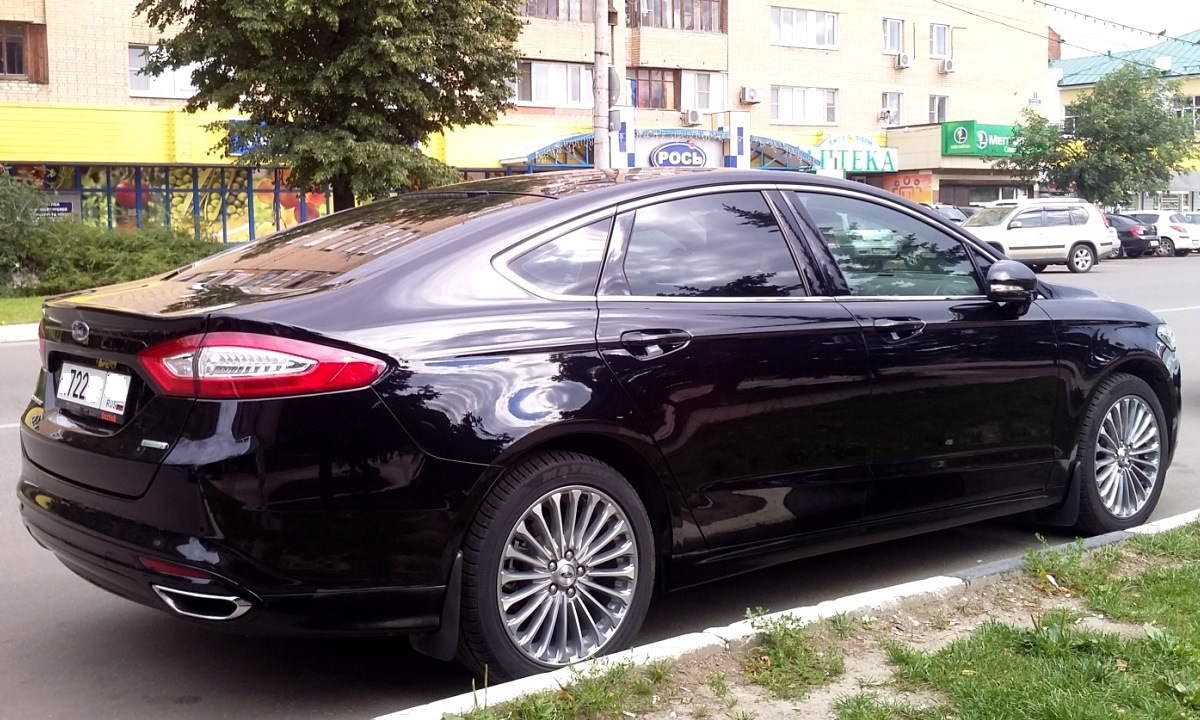 4 5 черный. Ford Mondeo 5 r18. Ford Mondeo 5 r19. Ford Mondeo 5 Black r19. Ford Mondeo 4 r17 черные.