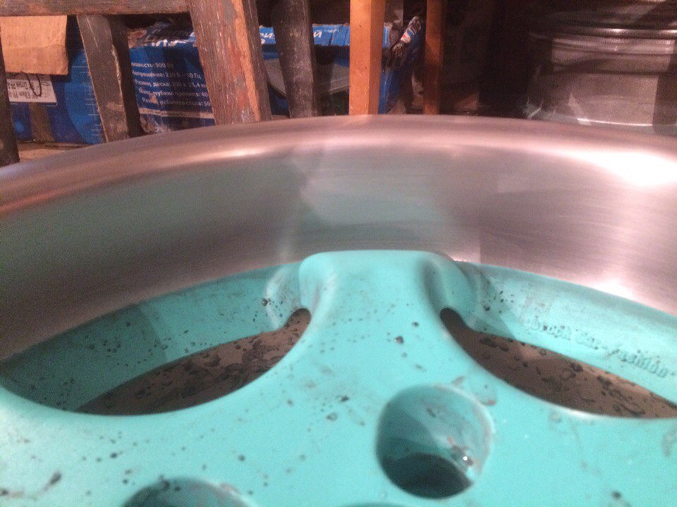 Бордюрная болезнь, не только на дисках. — Nissan Micra (K12), 1,2 л ...