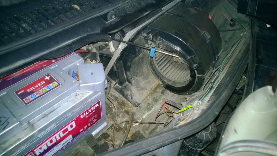 Фото в бортжурнале Audi 100 (C4)