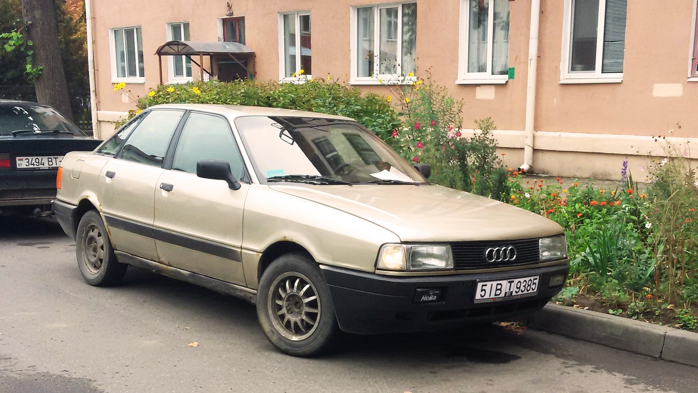 Машина 1987 года. Ауди 80 1987. Audi 80 1987. Машины 1987. Машины 1987 года.