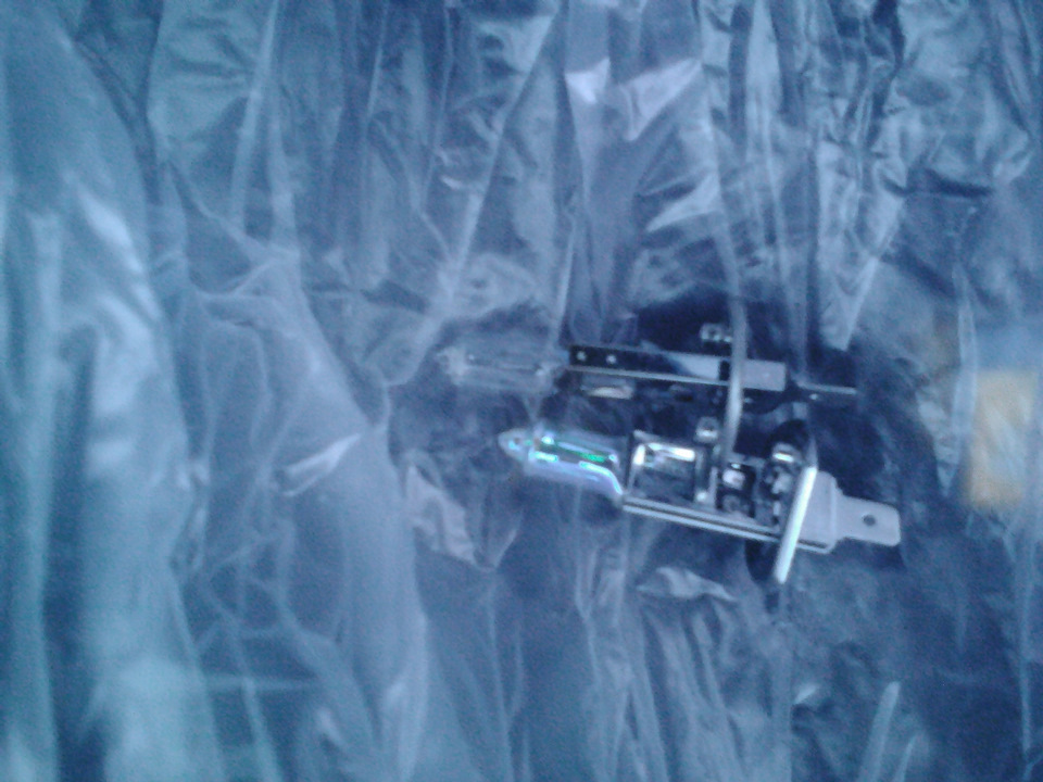 Доп.проводка под капотом и желтый в ближний/дальний — Lada Приора седан ...