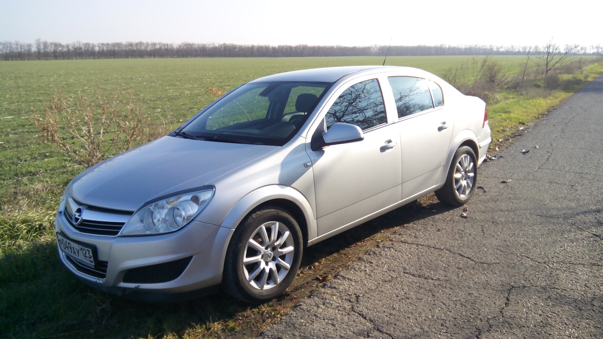 Opel Astra H 1.8 бензиновый 2011 | Опель Астра H седан, 1.8 на DRIVE2