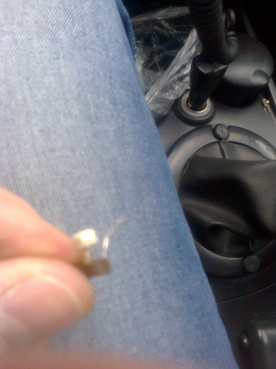 замена лампочек в блоке стеклоподъемниках, и в подогреве сидений ...