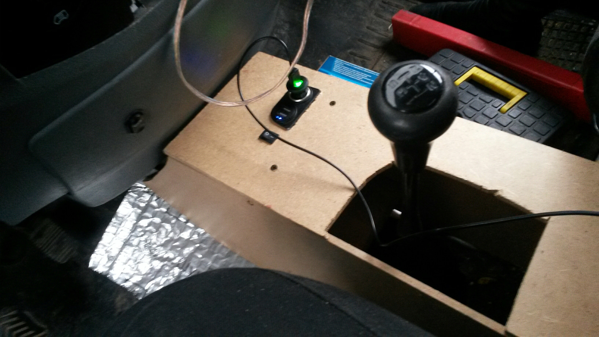 Консоль — ГАЗ Газель, 2,9 л, 2011 года | аксессуары | DRIVE2