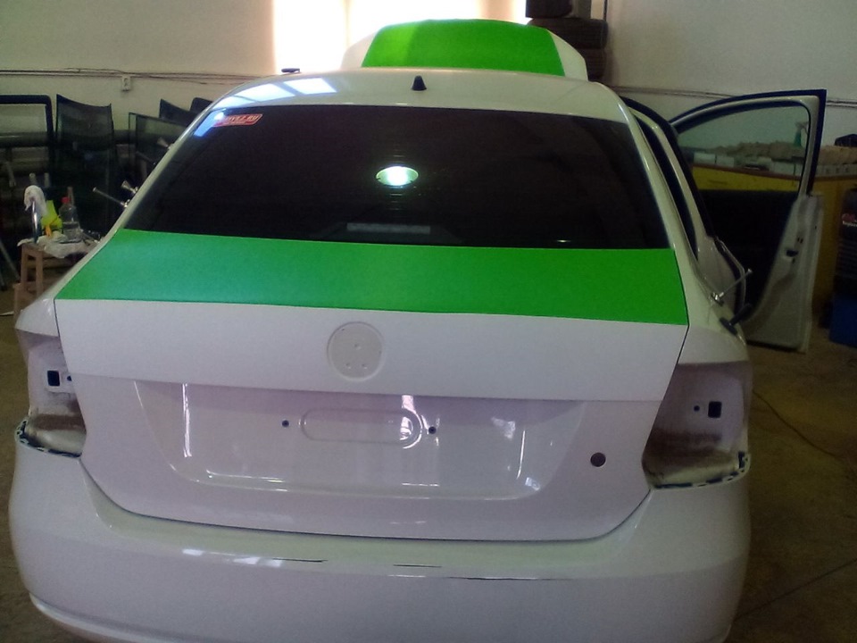 Обтяжка авто в 2 Цвета, Карбоновой пленкой у ребят в сервисе с драйв 2 ...