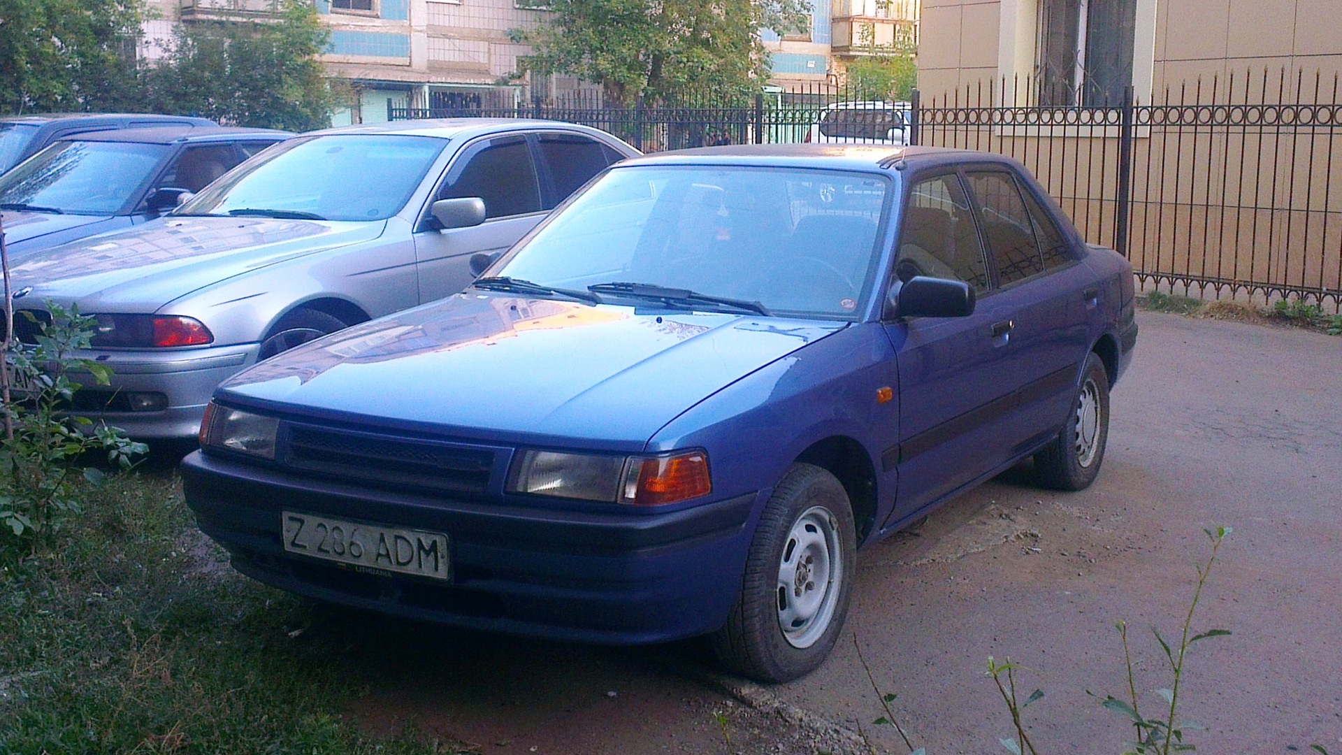 Mazda 323 IV 1.3 бензиновый 1990 | -=Старушка MaZZerati=- на DRIVE2