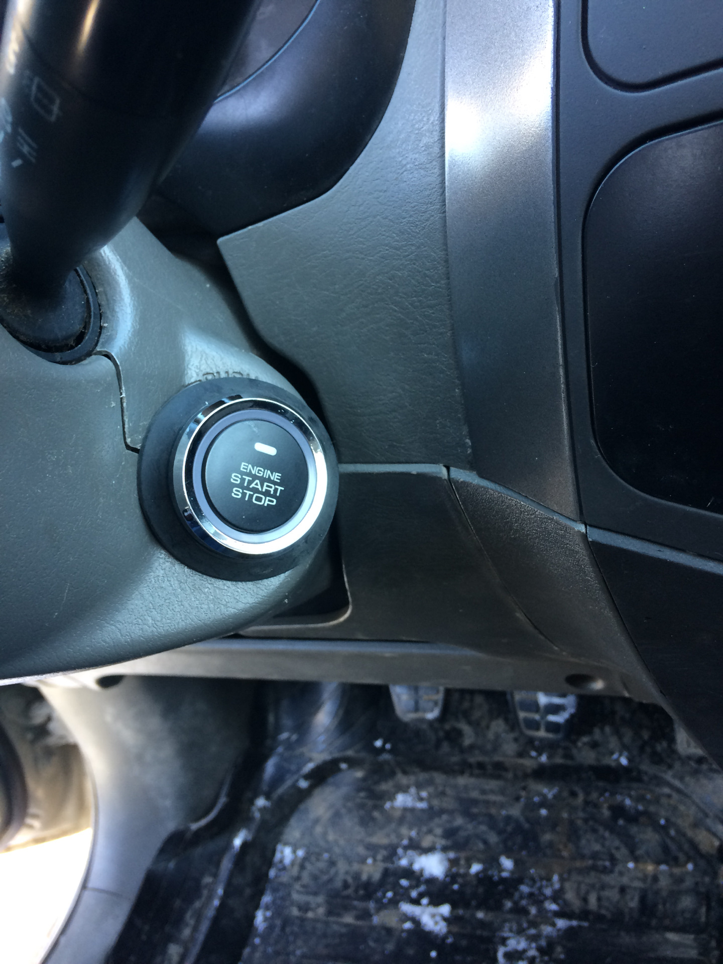 Chery tiggo 8 pro аксессуары подстаканники. Кнопка старт-стоп чери тигго 7 про. Кнопка старт стоп на чери тигго т11. Старт стоп chery amulet. Тигго 8 про как отключить старт стоп.