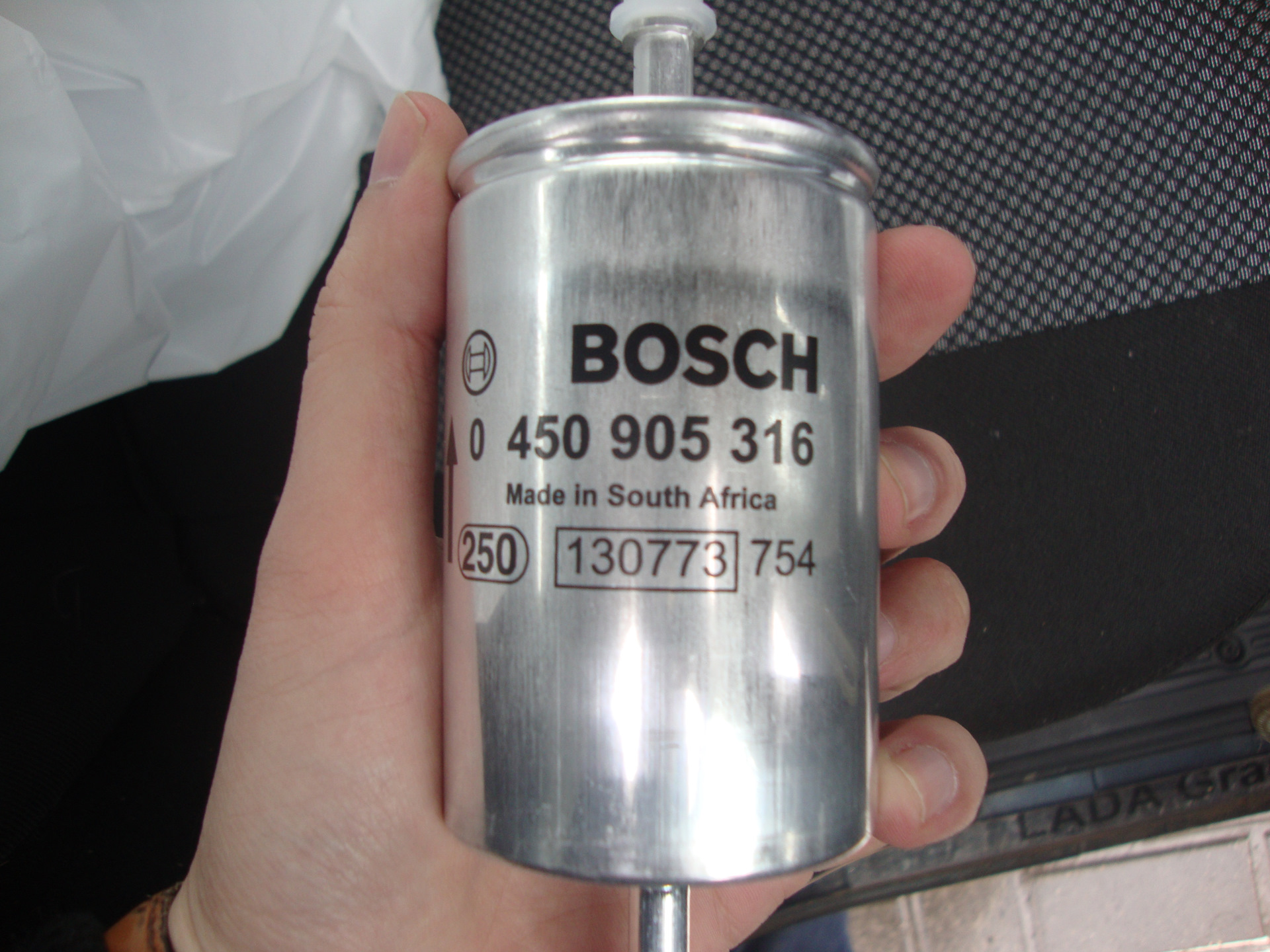 3*56 191011. топливный фильтр bosch 0450905316. углозачистной станок для пвх окон 4 фрезы. 450 0 18. мокрый асфальт цвет фон.