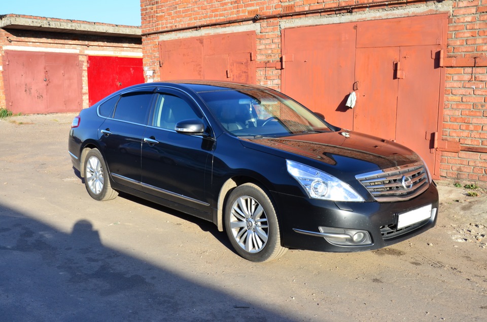 The Nissan Teana What are 2-year-old car