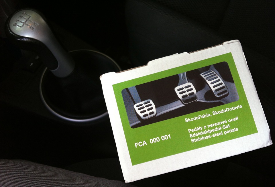 Накладки на педали — Skoda Fabia Combi Mk2, 1,4 л, 2008 года ...