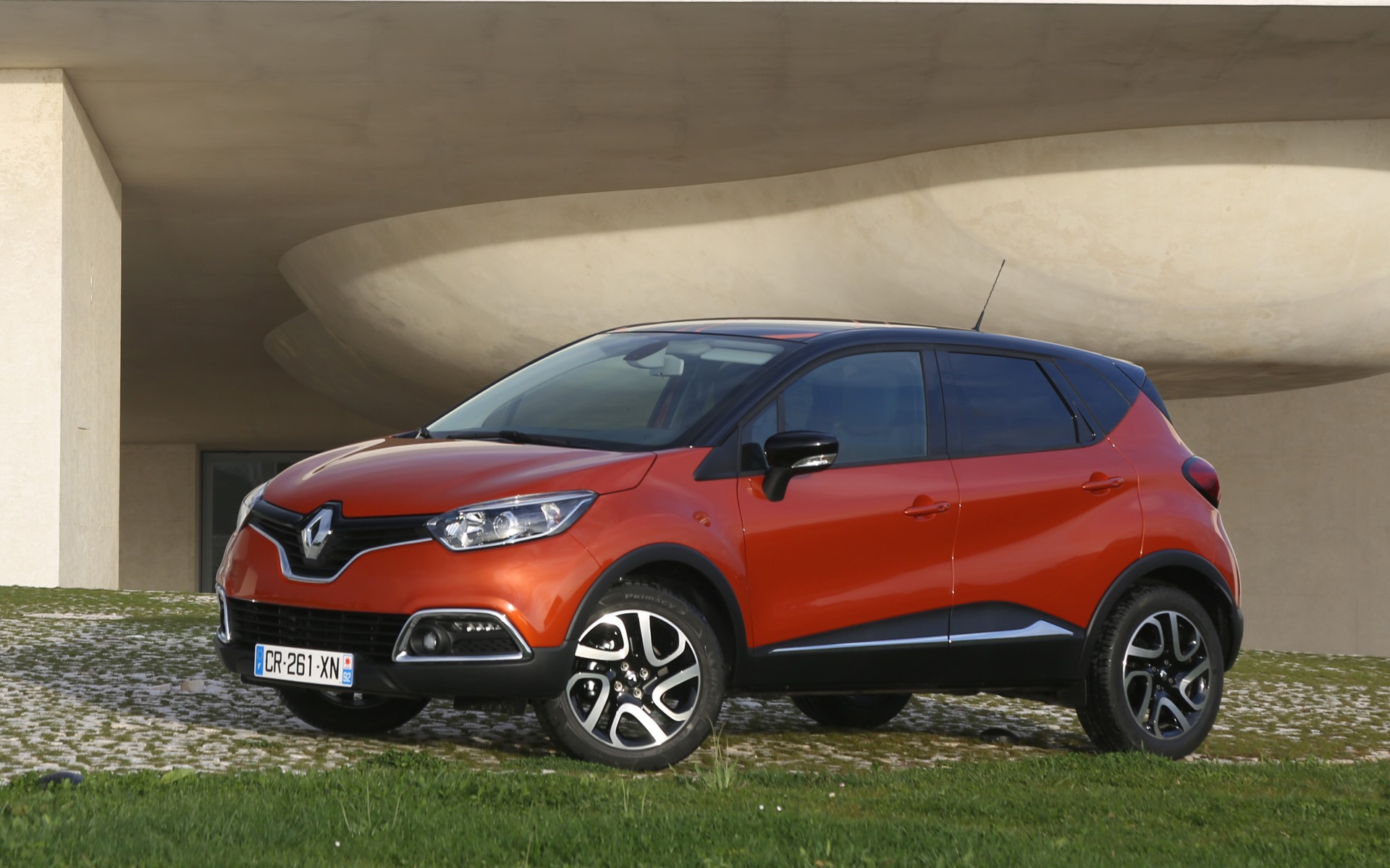 Renault captur kaptur. Рено Каптур Европейский. Renault Captur 2015. Рено Каптур европеец. Рено Каптур 2017.