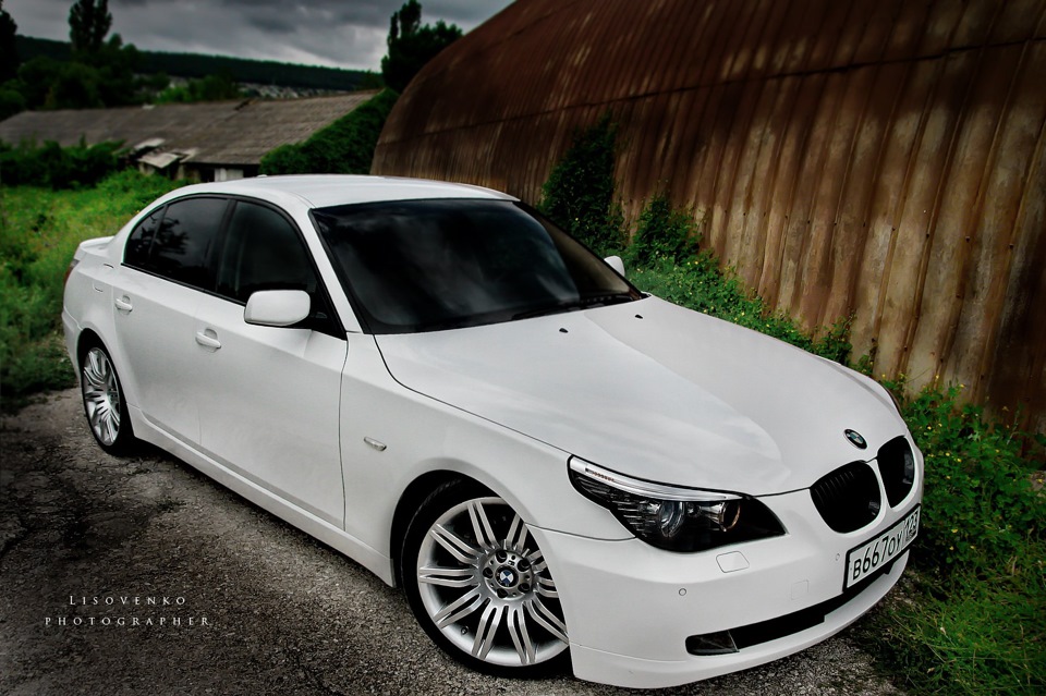 Бмв е60 белая фото фотосессия - BMW 5 series (E60), 3 л, 2007 года фотография DRIVE2