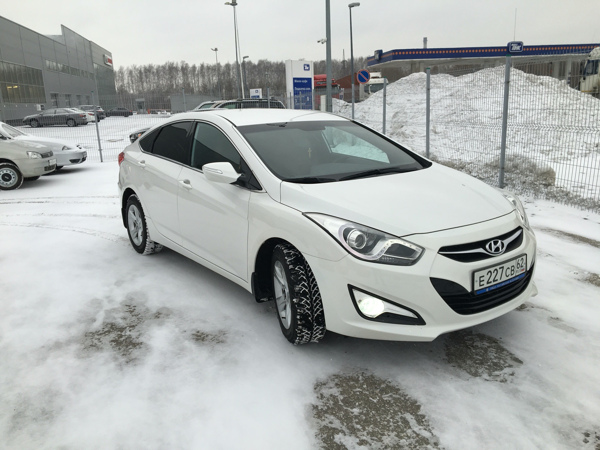 hyundai i40 какие лампы в птф