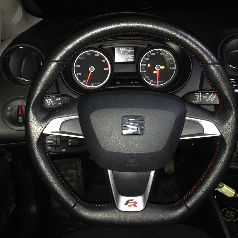 Фотки делал уже вечером в гараже. — SEAT Ibiza (6J)