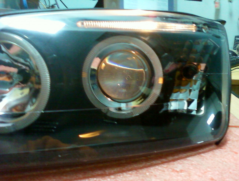 ну чуть заметна разница — Ford Mondeo III