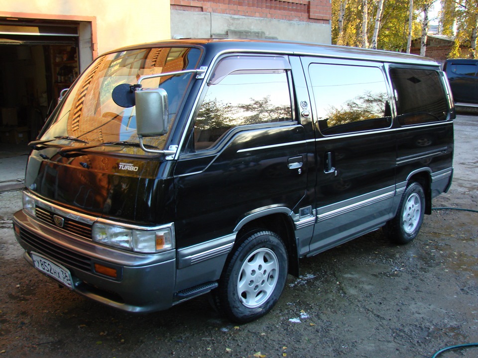 Ниссан караван. Nissan Caravan (3g). Ниссан Караван 3. Nissan Caravan 2.7d. Ниссан Караван 91 года.