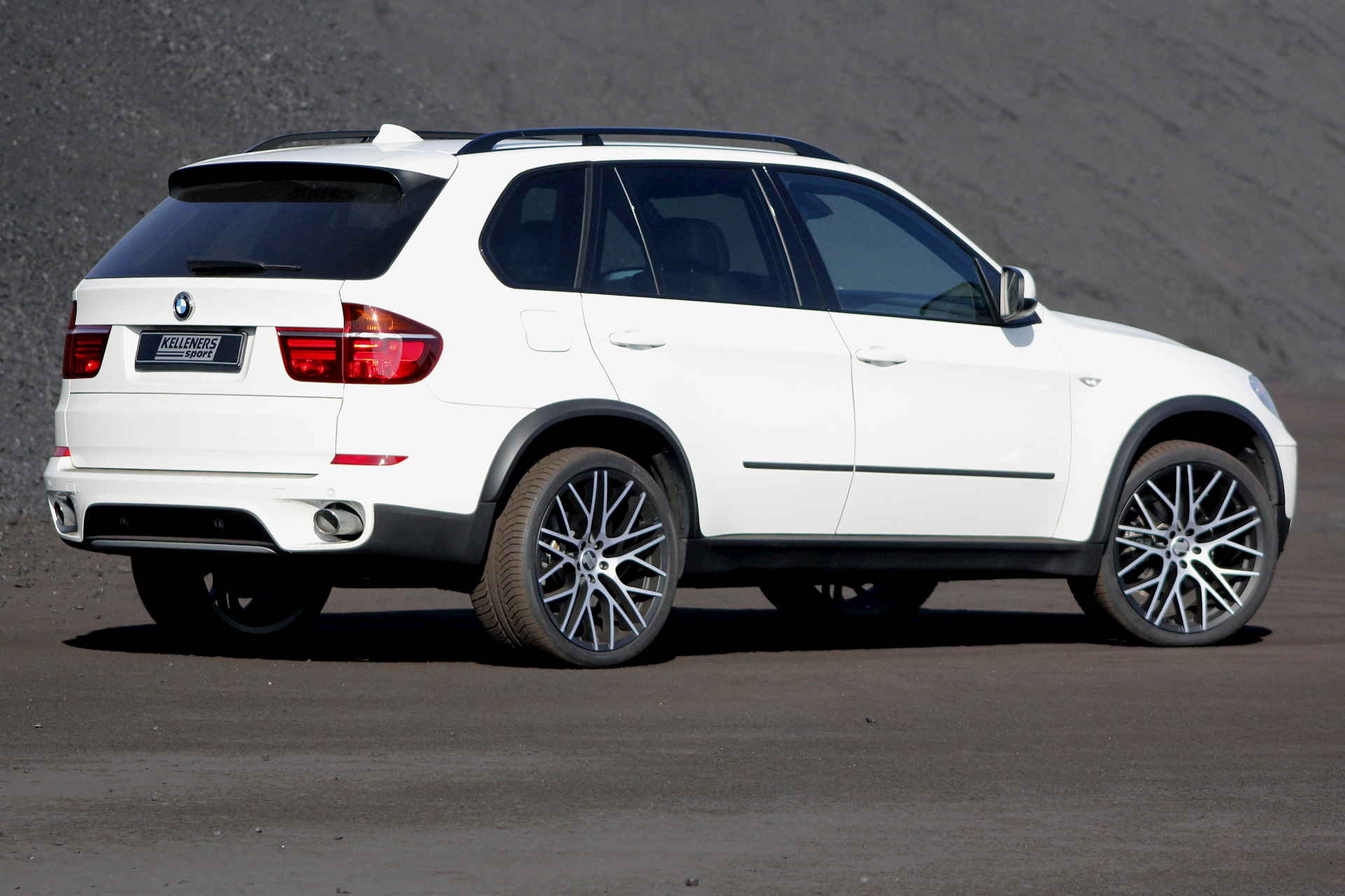 Бмв е70. БМВ x5 е70. BMW x5m e70 2012. E70 BMW x5 Sport. БМВ Икс 5 е 70.