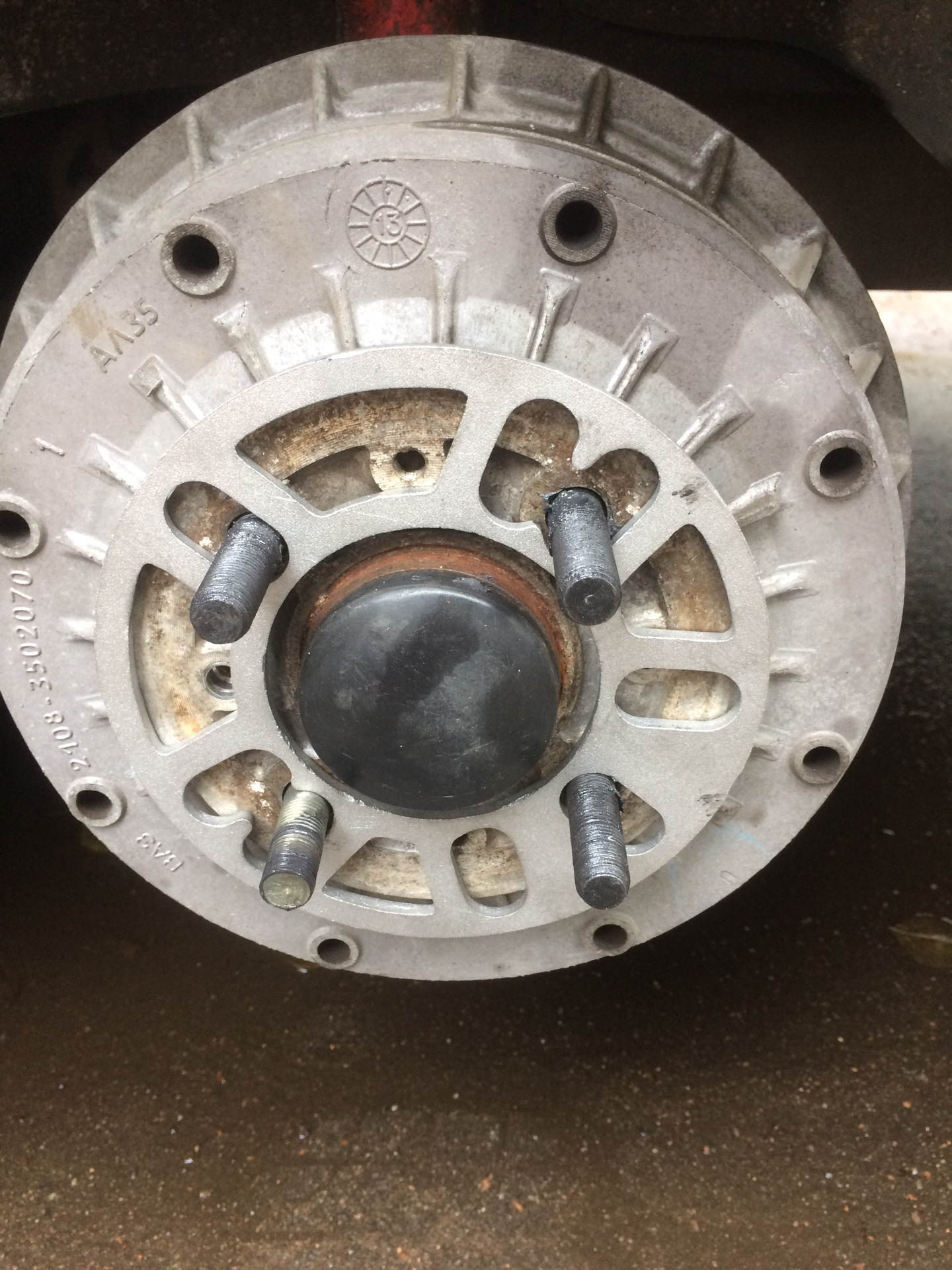 Большие работы. Замена колодок, установка проставок на ступицы и ...