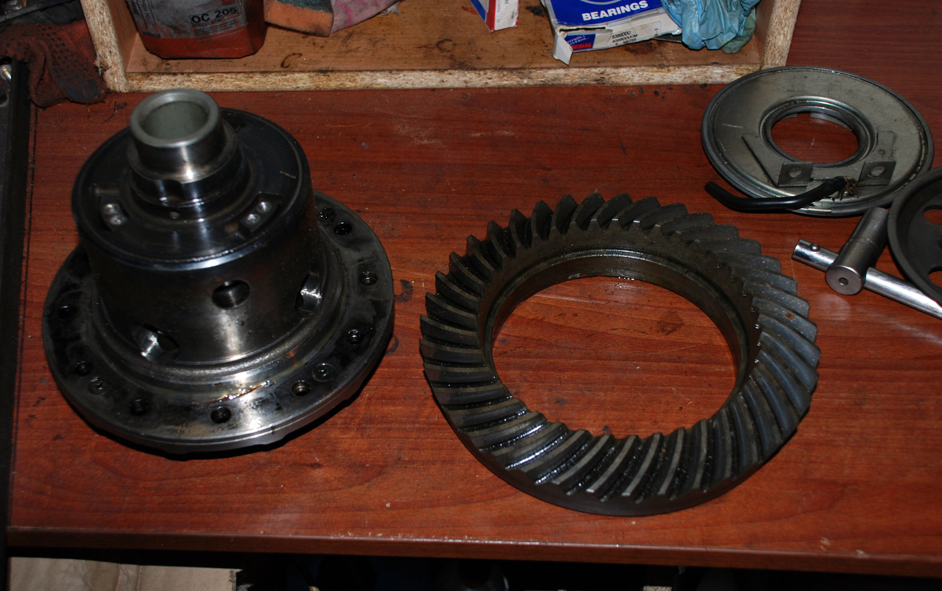 Задняя блокировка паджеро спорт 2. Блокировка заднего моста Паджеро 2. Блокировка заднего моста Pajero Sport 01. Пневмоблокировка Паджеро. Пневмоблокировка переднего моста Паджеро 2.