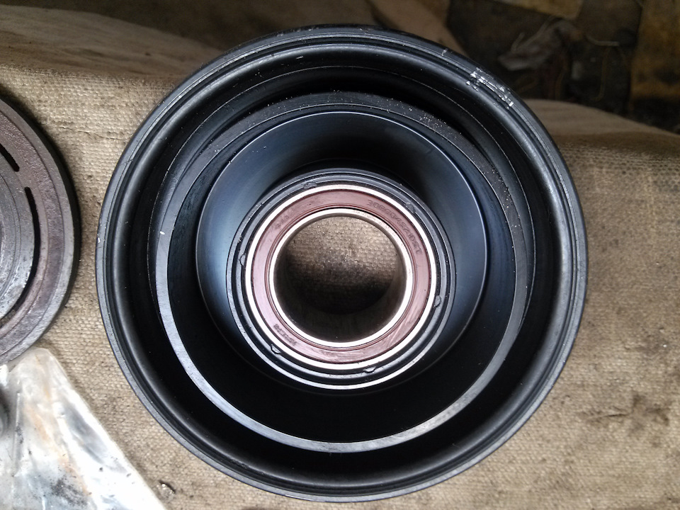 Шум в компрессоре кондиционера — Toyota Platz, 1,5 л, 2003 года ...