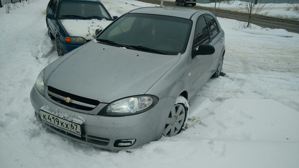 Переобуваемся. Бисенон H4. Покупка летней резины. Стук в руле. Потеет ...