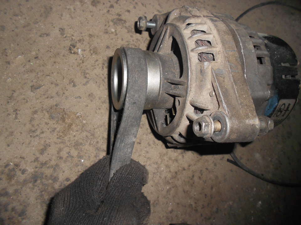 Шкив генератора Шнива — Lada 21124, 1,6 л, 2006 года | поломка | DRIVE2