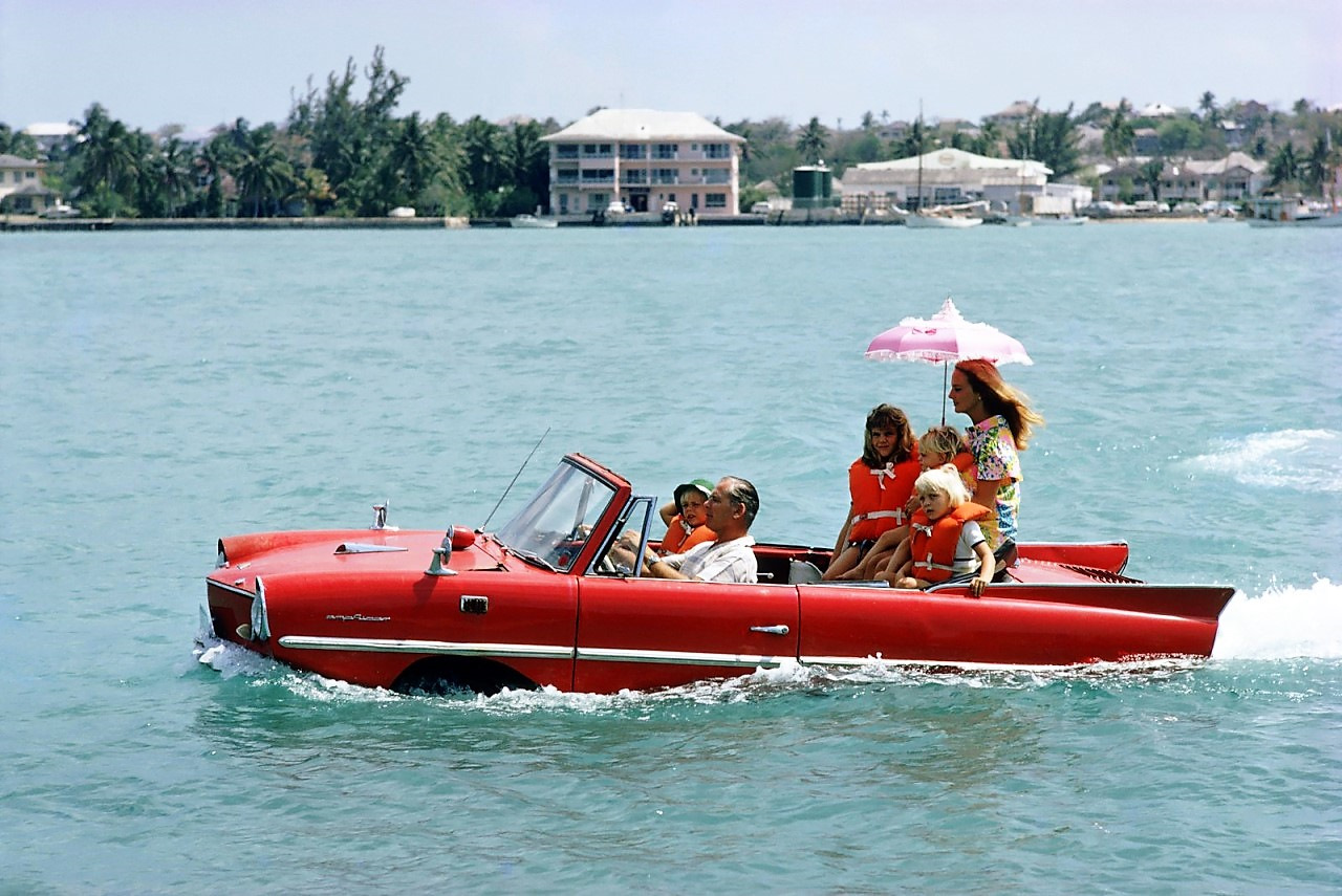 Учитесь плавать!” или Amphicar 770 — автомобиль и пароход в одном флаконе —  «История автомобилестроения» на DRIVE2