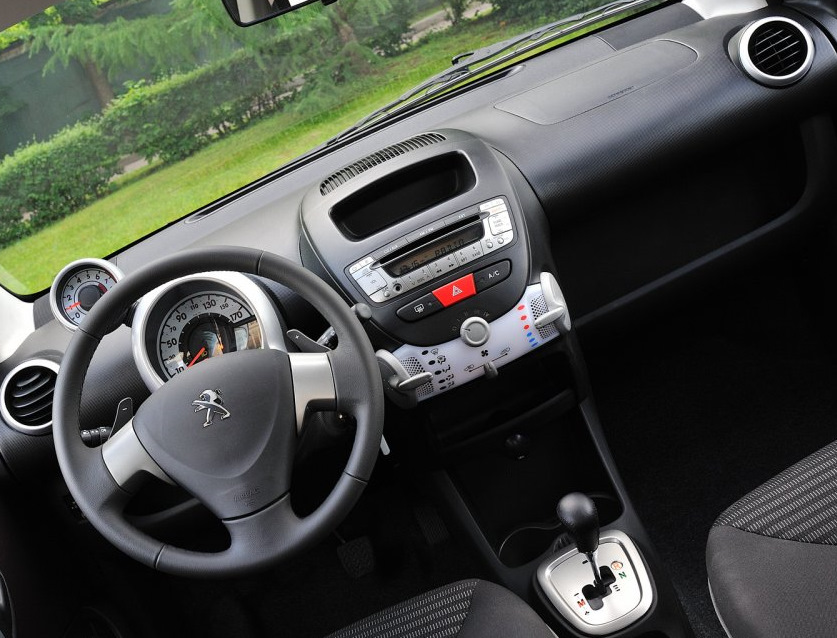Покраска бокса в цвет кузова - Peugeot 107, 1 л, 2014 года мойка DRIVE2