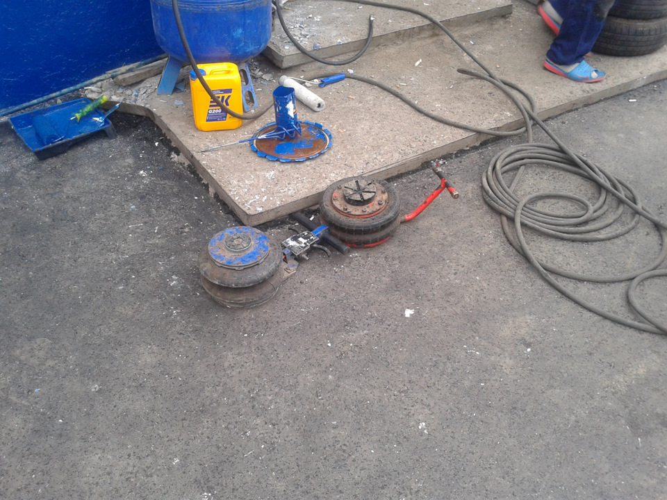 Шиномонтаж. Домкрат пневмо подъемник — ГАЗ Газель, 2,4 л, 2007 года ...