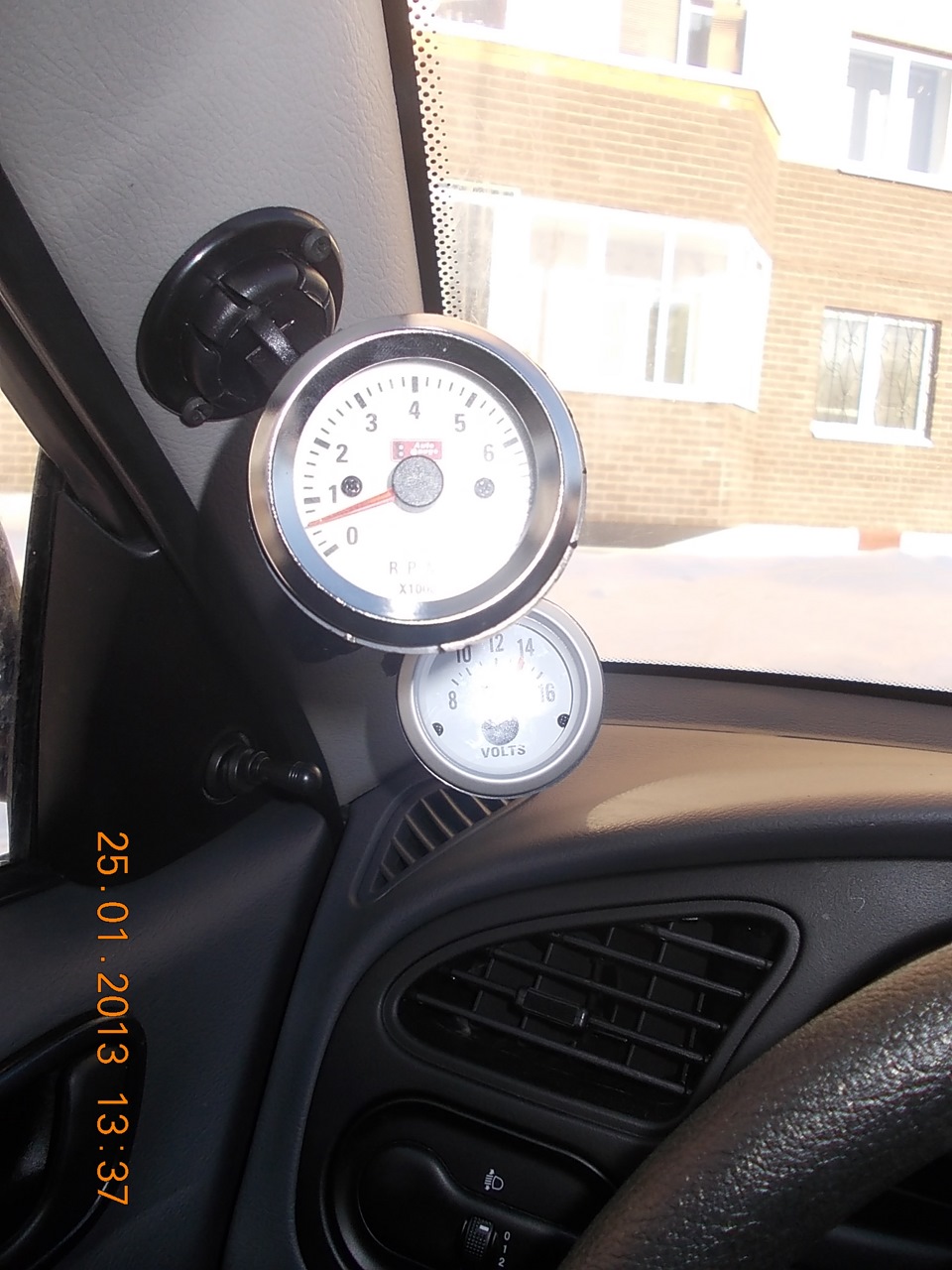Дополнительные датчики Autogauge — ЗАЗ Chance, 1,3 л, 2012 года ...
