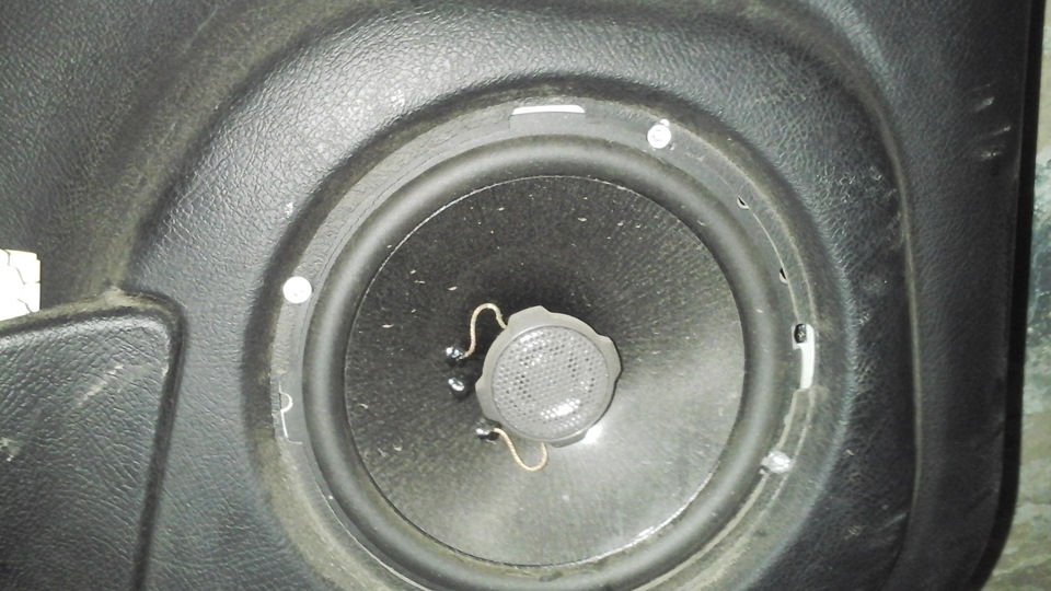 Размер колонок в двери уаз патриот