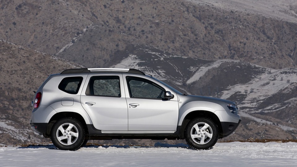 Рено фото сбоку Renault Duster (1G) 2.0 бензиновый 2013 2.0; ГБО; на DRIVE2