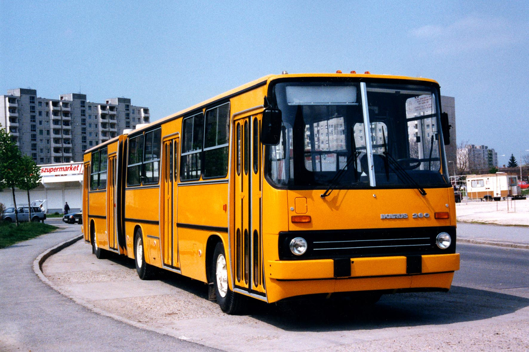 Желтый автобус. Ikarus 280. Икарус 280.33. Автобус Икарус 280. Икарус 280 гармошка.