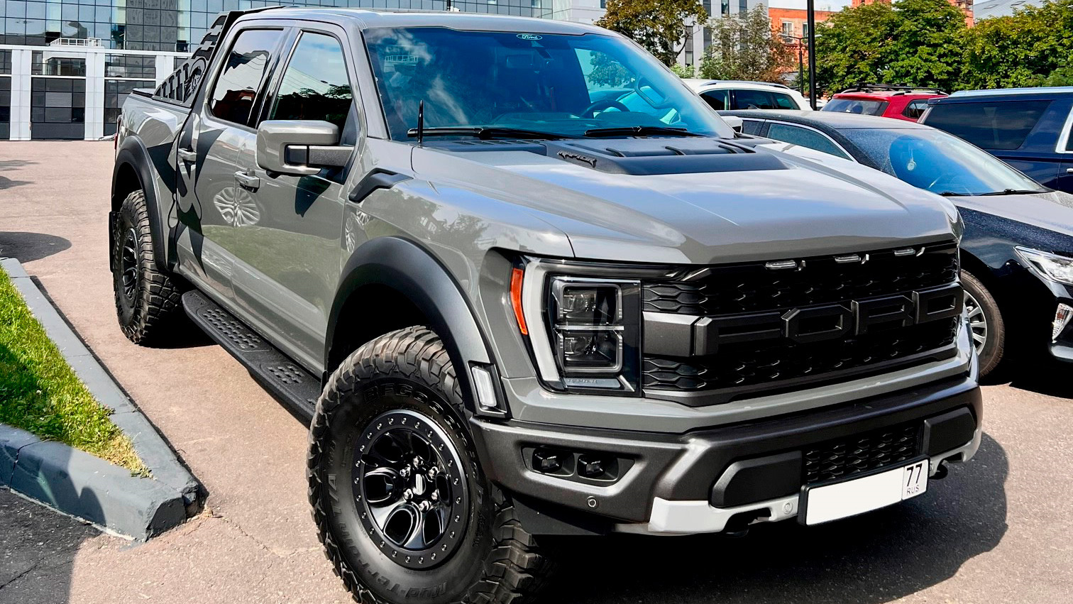 Раптор отзывы владельцев. Ford f450 Raptor. Ford Raptor 450.