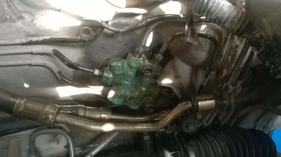 Замена распределителя тормозов! — Toyota Corolla (100), 2 л, 2000 года ...